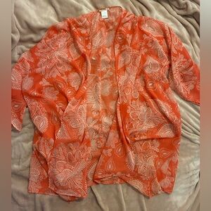 💰5/$10 PeachSheer Floral Kimono
